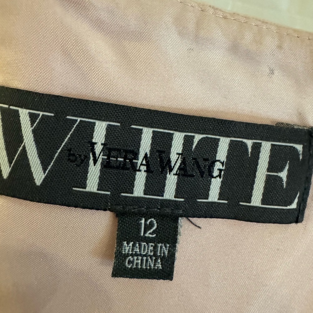 White by Vera Wang Blush Fabric - Picture 3 of 4